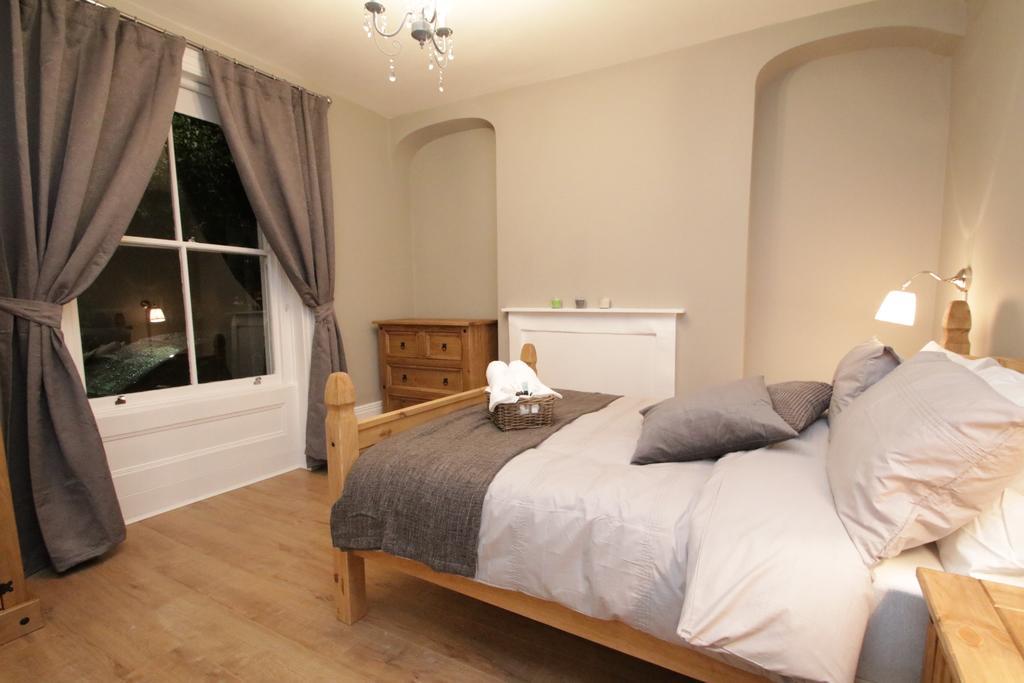 New And Cosy Rooms Sidney Square Londra Esterno foto