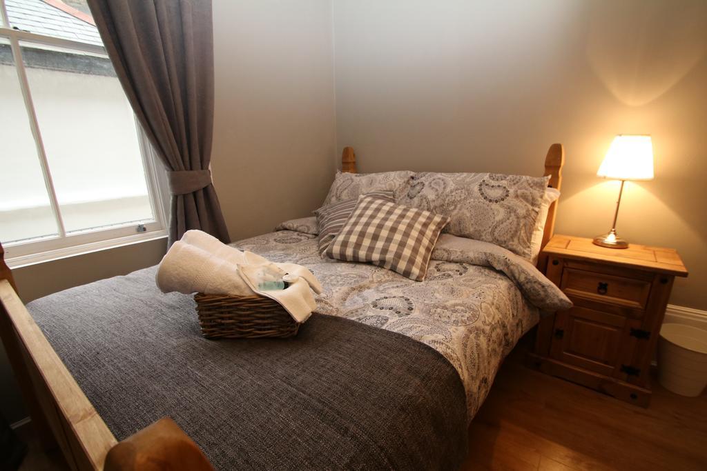 New And Cosy Rooms Sidney Square Londra Esterno foto